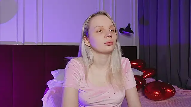 Beatrica Klein online show from February 2025 01:49:02 PM