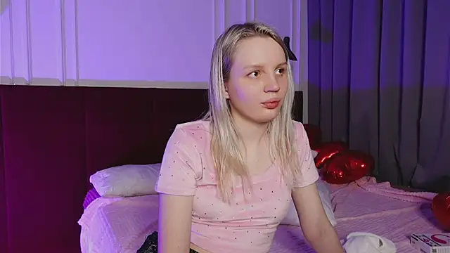 Beatrica Klein online show from February 2025 05:15:01 PM