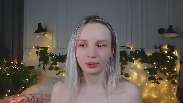 Beatrica Klein online show from March 2025 02:03:01 PM