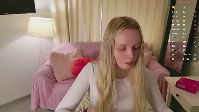 Snapshot of Beatrica_Klein chatting on May 2026 02:21:02 PM Beatrica Klein online show from May 2026 02:21:02 PM