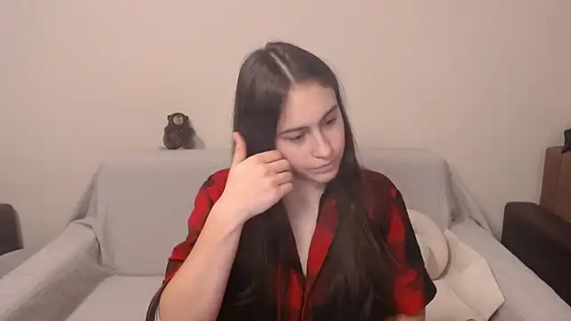 Snapshot of AliceKolltt chatting on March 2025 04:14:01 PM AliceKolltt online show from March 2025 04:14:01 PM