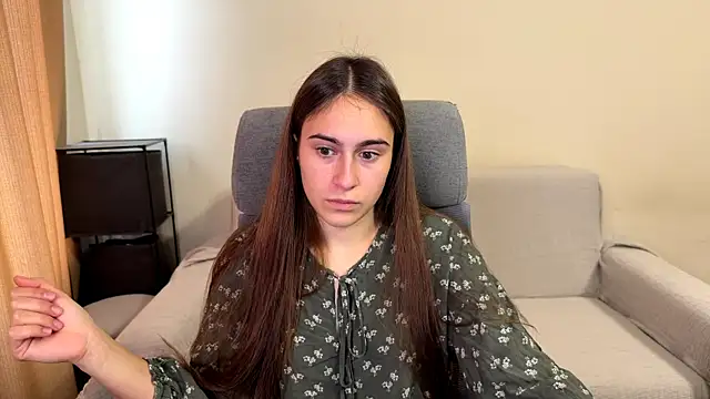 Snapshot of AliceKolltt chatting on October 2025 12:17:01 PM AliceKolltt online show from October 2025 12:17:01 PM