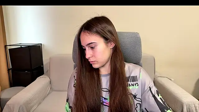 AliceKolltt online show from December 2025 10:57:02 AM