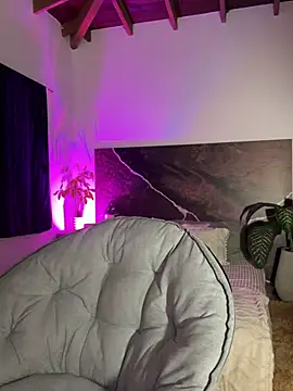 EmaSaenz online show from February 2025 11:21:02 PM