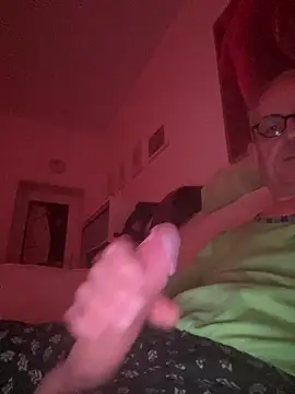 Snapshot of Frank22xx chatting on February 2026 09:57:02 PM Frank22xx online show from February 2026 09:57:02 PM