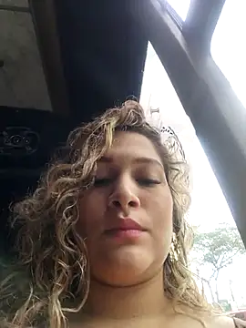 Sara smiiith211 online show from March 2025 04:54:01 PM