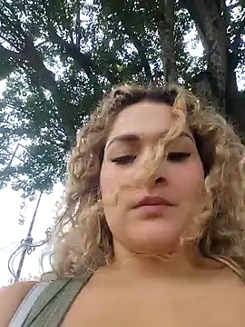 Snapshot of Sara_smiiith211 chatting on January 2026 08:23:01 PM Sara smiiith211 online show from January 2026 08:23:01 PM