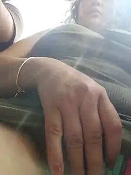 Sara smiiith211 online show from February 2026 04:00:01 PM