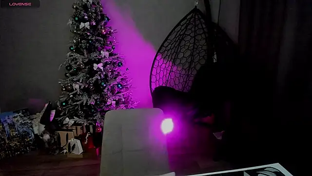 lily williamss online show from November 2025 12:10:02 AM