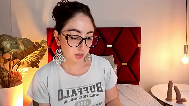 Emilywatsonn online show from November 2025 12:42:01 AM