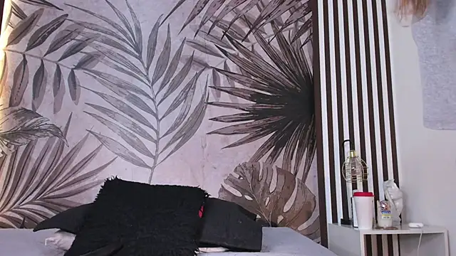 Samaantha-White online show from February 2025 11:57:02 AM