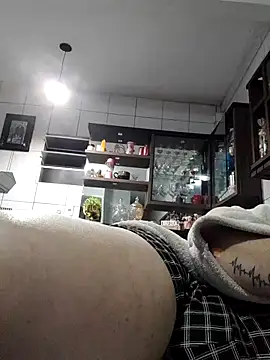 Snapshot of marcialoira chatting on October 2025 11:37:01 PM marcialoira online show from October 2025 11:37:01 PM