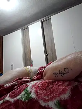 Snapshot of marcialoira chatting on November 2025 12:02:02 PM marcialoira online show from November 2025 12:02:02 PM