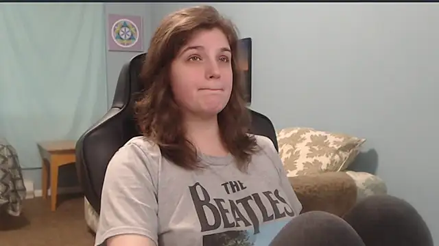 TreeJeanne online show from December 2024 11:08:01 PM