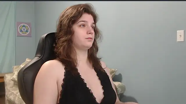 TreeJeanne online show from January 2025 05:33:02 PM