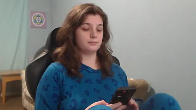 TreeJeanne online show from March 2025 02:43:02 AM