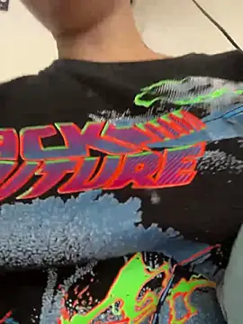 Snapshot of Lia_sex69 chatting on February 2025 03:27:01 PM Lia sex69 online show from February 2025 03:27:01 PM