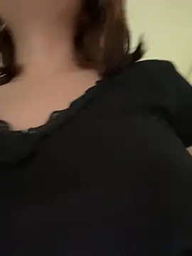 Snapshot of Lia_sex69 chatting on March 2025 09:20:01 PM Lia sex69 online show from March 2025 09:20:01 PM