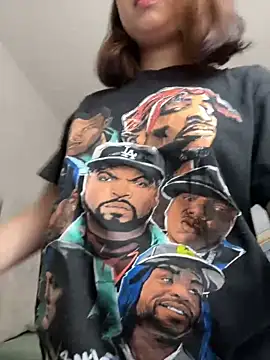 Snapshot of Lia_sex69 chatting on March 2025 11:53:01 AM Lia sex69 online show from March 2025 11:53:01 AM