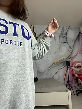 Snapshot of Lia_sex69 chatting on March 2025 12:02:02 PM Lia sex69 online show from March 2025 12:02:02 PM