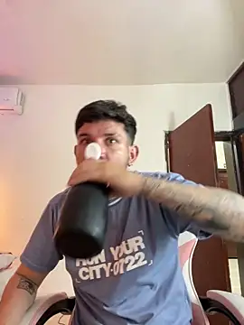 Snapshot of Lia_sex69 chatting on March 2025 07:15:01 AM Lia sex69 online show from March 2025 07:15:01 AM