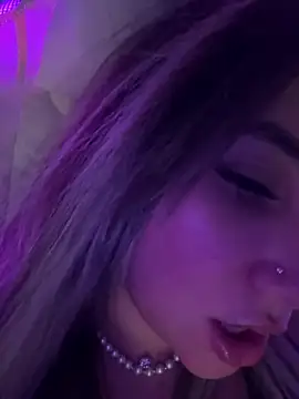 Snapshot of babyyboomm chatting on January 2025 03:39:02 AM babyyboomm online show from January 2025 03:39:02 AM