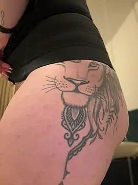 Snapshot of babyyboomm chatting on February 2025 11:37:02 PM babyyboomm online show from February 2025 11:37:02 PM