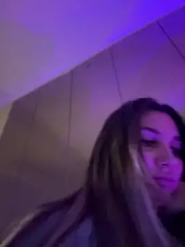 Snapshot of babyyboomm chatting on February 2025 11:42:01 PM babyyboomm online show from February 2025 11:42:01 PM