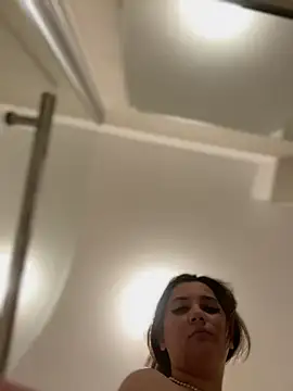 Snapshot of babyyboomm chatting on February 2025 06:40:01 AM babyyboomm online show from February 2025 06:40:01 AM