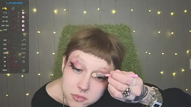 kortny yo online show from December 2024 02:42:01 AM