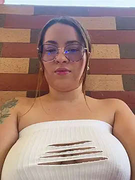 Starfire xx online show from February 2025 07:38:01 PM