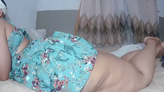 BustyThickyAss online show from December 2025 07:20:02 PM