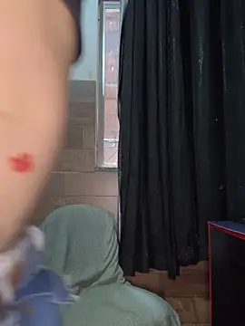 izumikarol online show from February 2026 07:25:02 PM