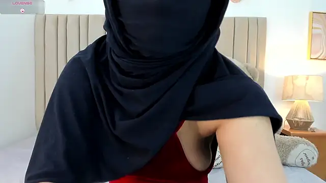 izadii online show from May 2026 07:11:02 PM