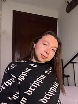 victoria qq online show from January 2025 07:46:01 AM