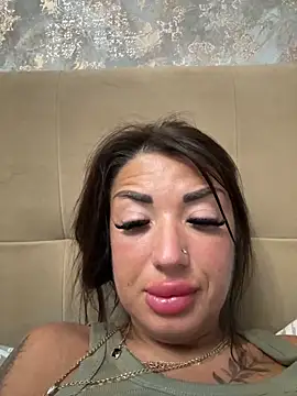 RuslanaXX online show from October 2025 01:19:02 AM