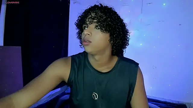 Snapshot of Noah_Smith04 chatting on June 2026 09:42:02 PM Noah Smith04 online show from June 2026 09:42:02 PM