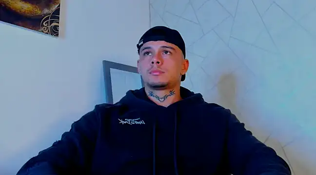 NoahhBrown online show from March 2025 04:37:02 AM