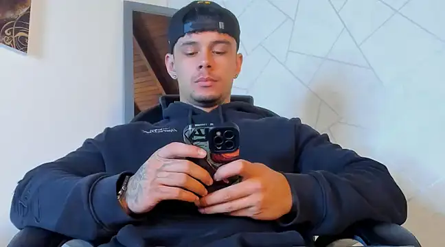 NoahhBrown online show from March 2025 02:53:01 AM