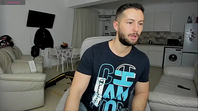 ZackFraser online show from January 2025 05:05:01 AM