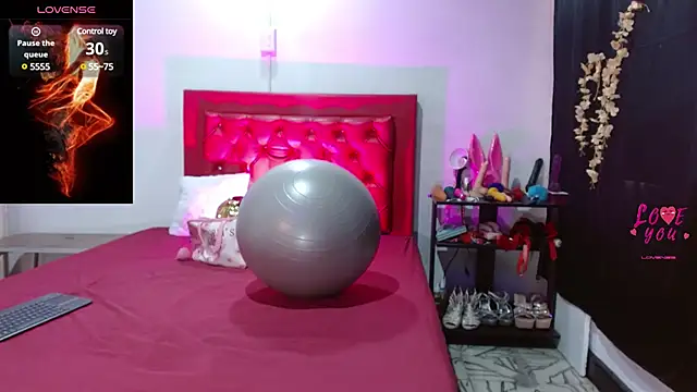 cleopatraa online show from January 2025 07:18:01 PM