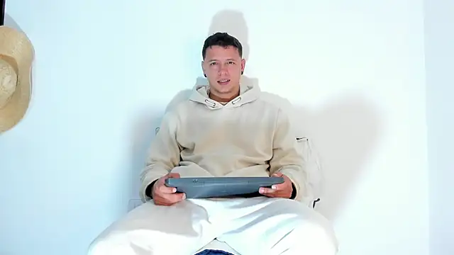 MITCHELL BURNS online show from February 2025 12:16:01 PM