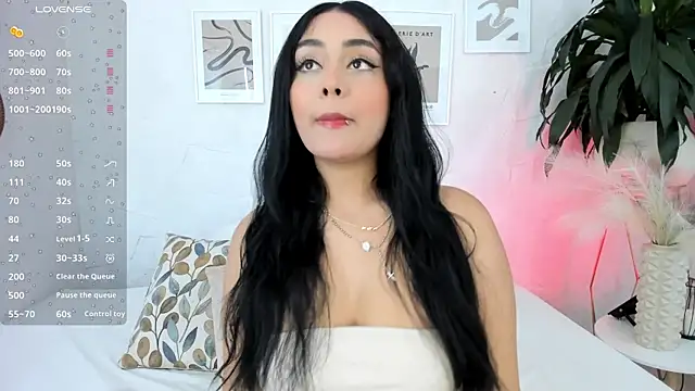 Snapshot of Kleverly_Manson1 chatting on February 2025 07:42:01 PM Kleverly Manson1 online show from February 2025 07:42:01 PM