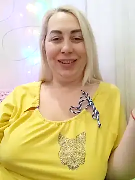 HotJanet online show from January 2025 03:26:01 PM