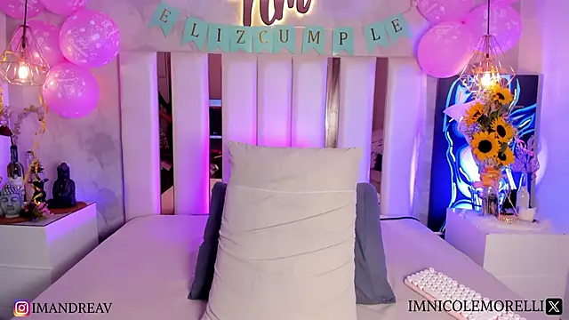 Nicolemorelli2 online show from March 2025 03:59:02 PM