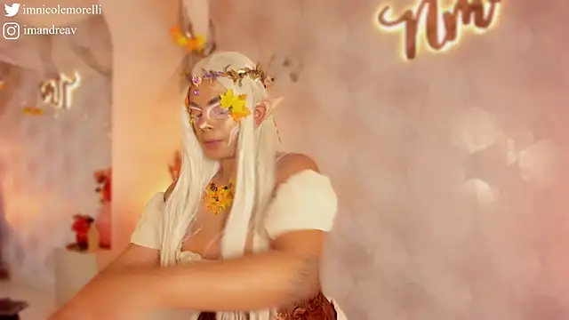 Nicolemorelli2 online show from October 2025 01:47:02 PM