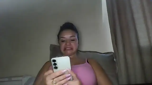 Linusya online show from September 2025 03:24:02 PM