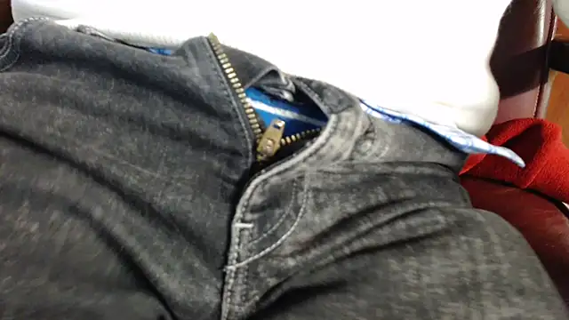 smoothandtiny online show from February 2025 05:36:02 PM