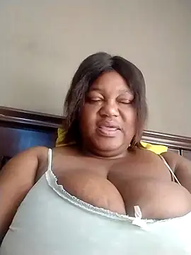 MATUREBUSSTY online show from October 2025 05:03:02 AM