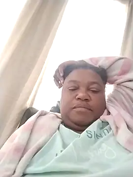 MATUREBUSSTY online show from October 2025 06:55:02 AM